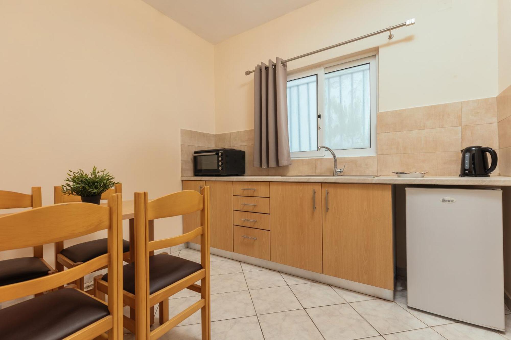 Hotel Yakinthos
